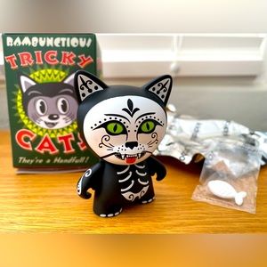 Kidrobot Tricky Cats Dunny Munny Dia de Los Muertos Halloween skeleton figure ☠️